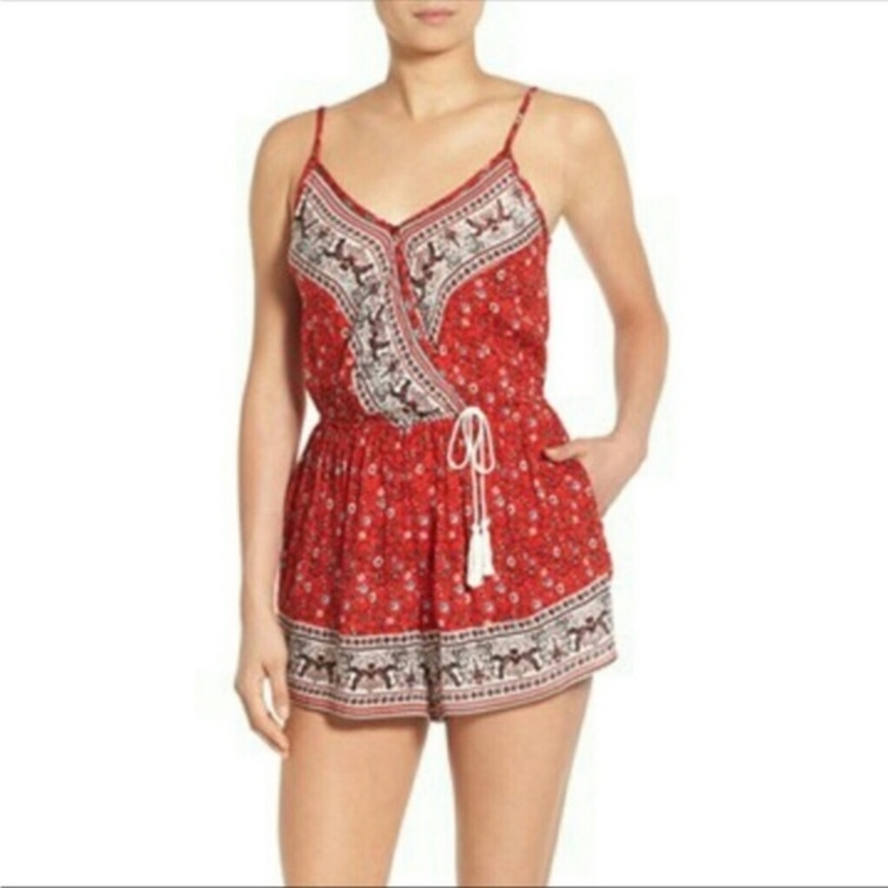 BAND OF GYPSIES URBAN OUTFITTERS RED PRINT SPAGHETTI STRAP ROMPER S